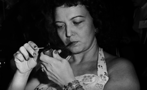 MICHIGAN WOMAN ONCE NATIONAL PIPE SMOKING CHAMP