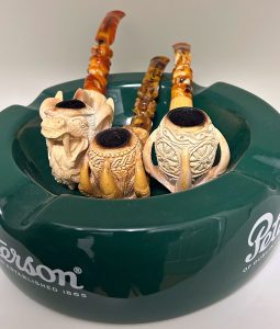 A ‘Meer’ Molding of History